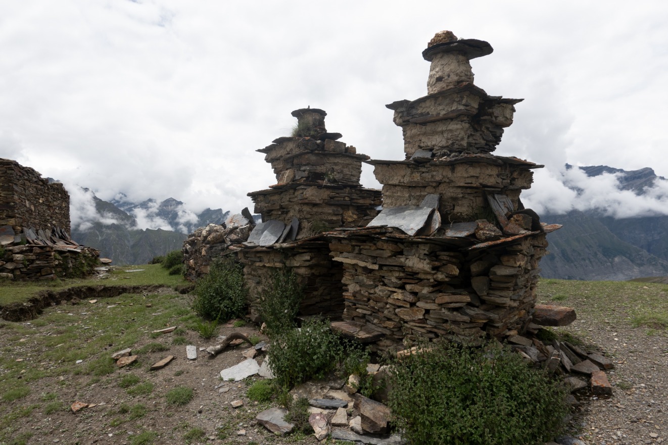 Stupas in the ruined village of Shengding